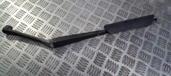 Mazda 323 F Front wiper blade arm j39ald1367