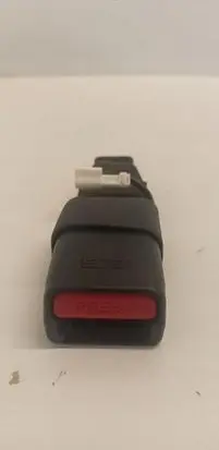 Suzuki Swift II Rear seatbelt buckle MK9