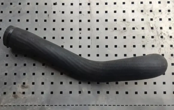 Iveco Daily 35 - 40.10 Air intake hose/pipe