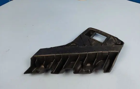 Tesla Model Y Headlight/headlamp mounting bracket 24546152