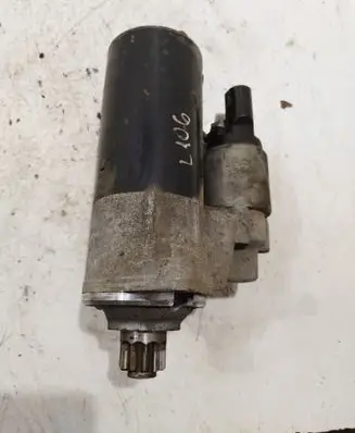Volkswagen Golf V Starter motor 02E911023H