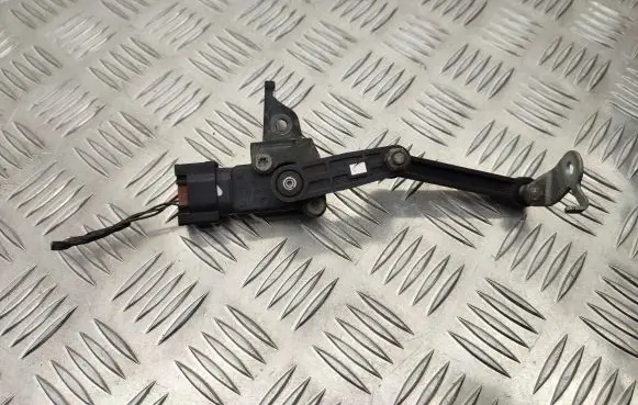 BMW 2 F45 Headlight level adjustment motor 687020003 6853714 20343410