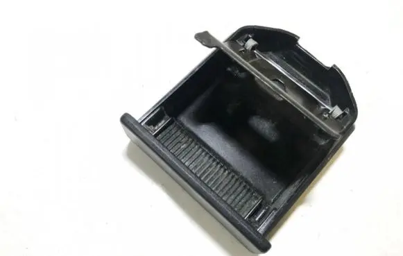 Car ashtray
