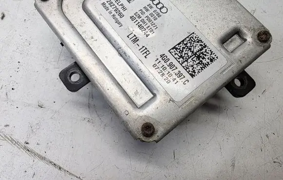 Audi A3 S3 8V Headlight ballast module Xenon 4G0907397C 4G0907397COK