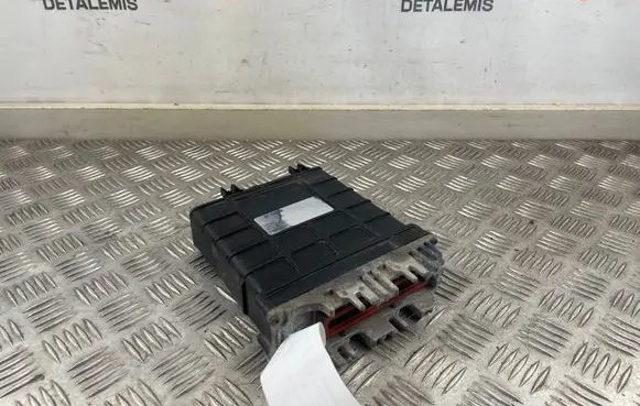 Volkswagen Golf III Engine control unit/module 28SA2661