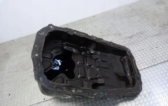 Toyota Yaris Oil sump