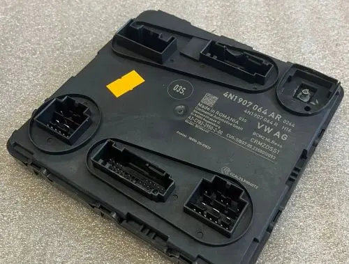 Audi A8 S8 D5 Door control unit/module 4N1907064AR 4N1907064R