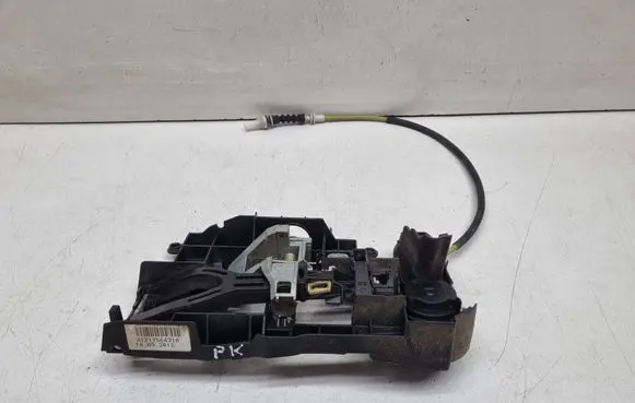 BMW 5 F10 F11 Front door exterior handle/bracket 1717564310