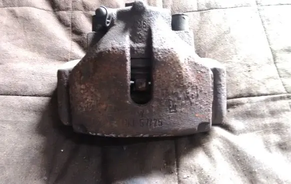 Opel Zafira A Front brake caliper FN35725