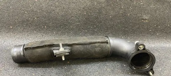 Audi A4 S4 B9 Intercooler hose/pipe 04L145762AG