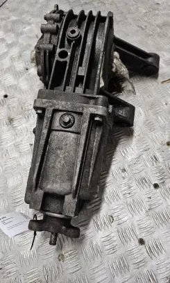 Chrysler Pacifica Rear differential 6800012391