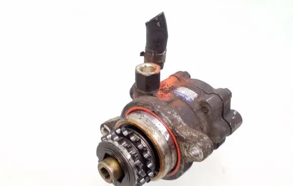 Nissan Almera N16 Power steering pump 06088349