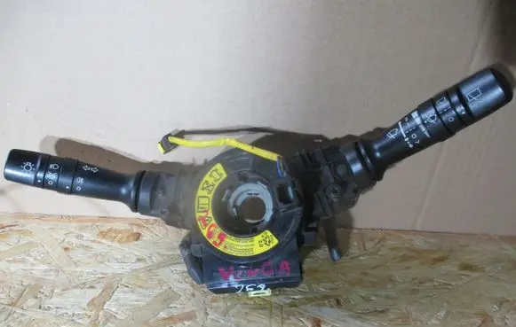 KIA Venga Steering wheel 2K550