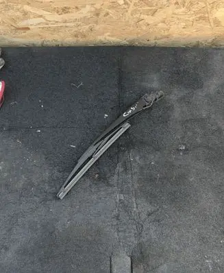 Mazda CX-3 Rear wiper blade arm 