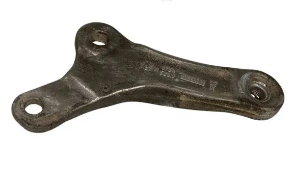 BMW 5 E60 E61 Sway bar bush bracket, front 6758528