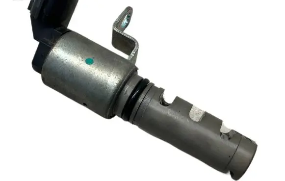 Toyota Yaris Camshaft vanos timing valve OYT26039 347020 522021
