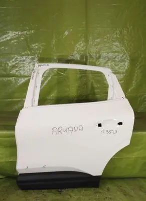 Renault Arkana Front door 000259