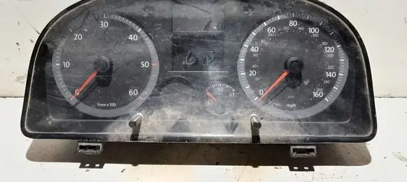 Speedometer (instrument cluster)