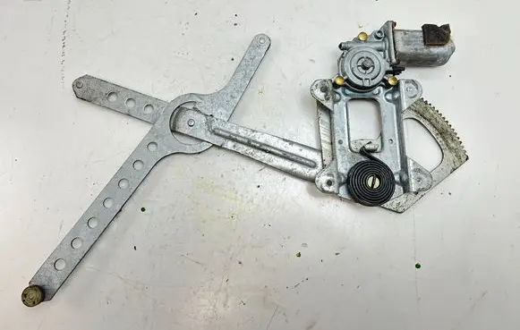 Chevrolet Tahoe Front door window regulator with motor