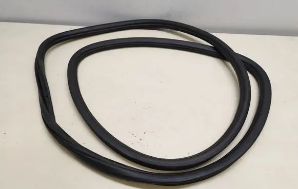Porsche Cayenne (92A) Rubber seal rear door 7P0867367D 7P0867367