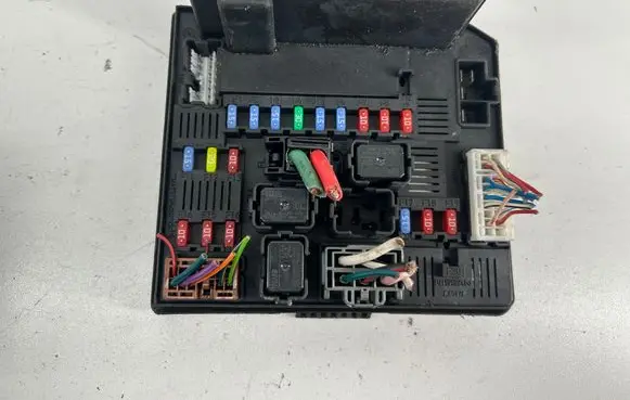 Nissan Qashqai 284B7JD02C 522753F01 8927641582