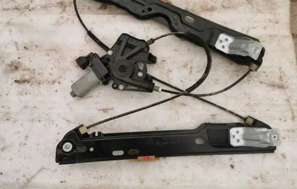 Land Rover Evoque I Front door window regulator with motor BJ3223201BE BJ3223201AE