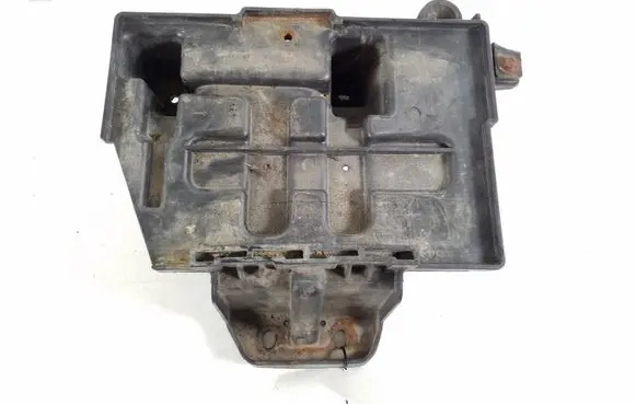 Battery bracket