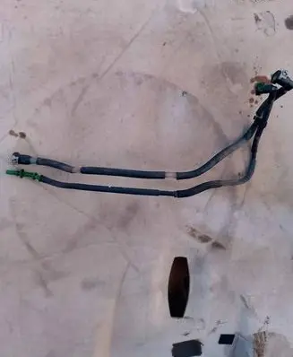 Ford Mondeo MK IV Fuel line pipe 