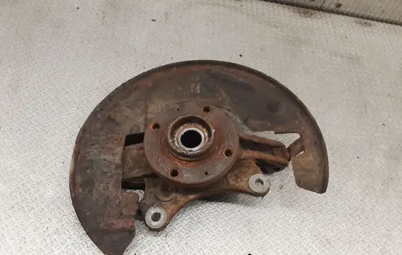 Peugeot 308 Front wheel hub spindle knuckle