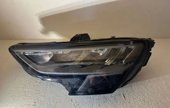 Audi A3 8Y Headlight/headlamp 8Y0941011