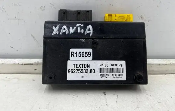 Citroen Xantia Central body control module 96275532.80