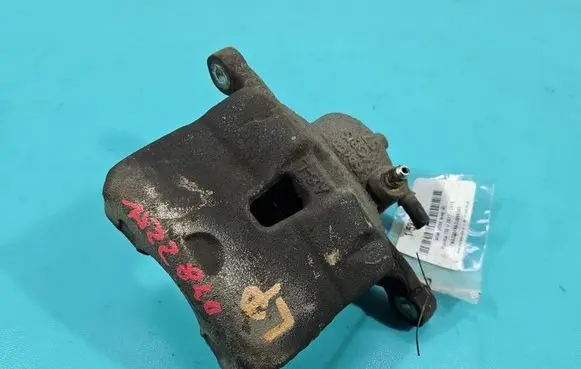 Hyundai i30 Front brake caliper IMPRK1522840