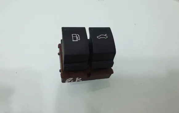 Volkswagen PASSAT B6 Fuel tank opening switch 3C0959903B