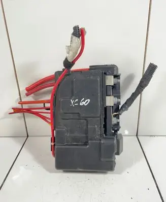 Volvo XC60 Fuse module 30659092 31337183 084545