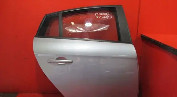Fiat Bravo Rear door