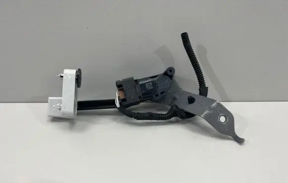 BMW 3 G20 G21 Front height sensor lever 6895466 25496911 06977