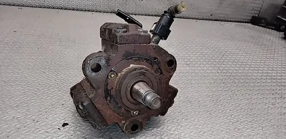 Renault Scenic I Fuel injection high pressure pump 0445010018