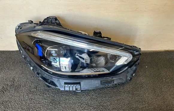 Mercedes-Benz C W206 Headlight/headlamp A2069063003 LE19A6438