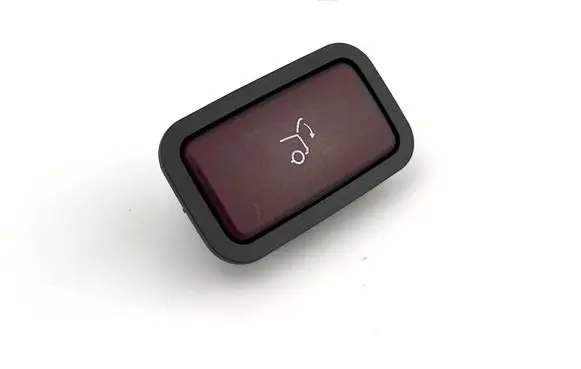 Mercedes-Benz E W212 Tailgate/boot open switch button A2118219551 2118219551