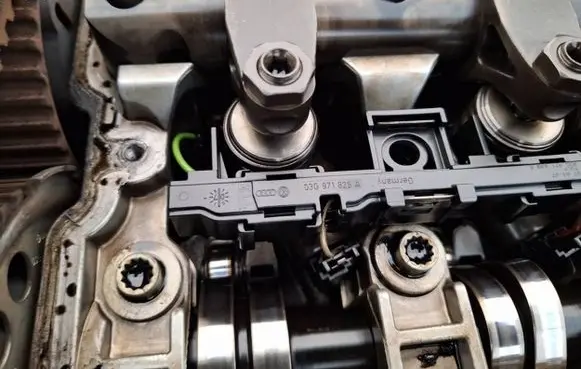 Mitsubishi Lancer X Fuel injector