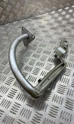 Volkswagen PASSAT B6 Tailgate/trunk/boot hinge 3C5827302