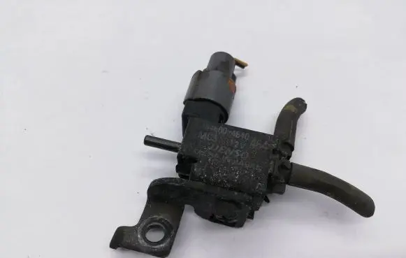 Honda CR-V Turbo solenoid valve 1846004640