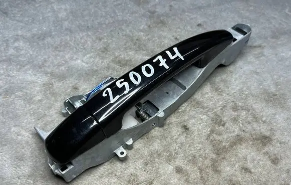Peugeot 208 I Rear door handle trim X137 9101GH