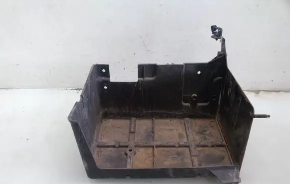 Battery box tray