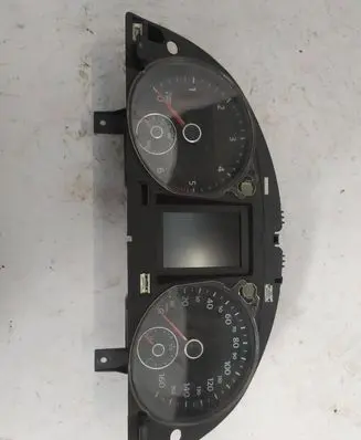 Volkswagen PASSAT B7 Speedometer (instrument cluster) 3AA920970A