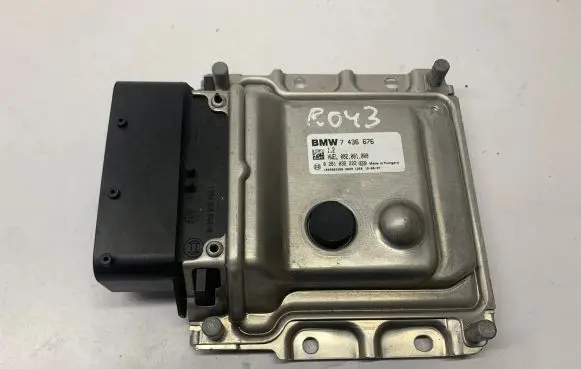 BMW X5 F15 Adblue control unit 7436676
