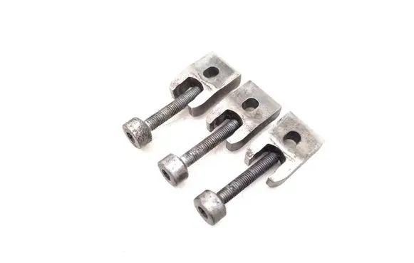 Smart ForTwo II Fuel Injector clamp holder 