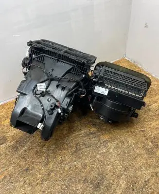 Opel Insignia A Interior heater climate box assembly 113370683 13263279 5242673406