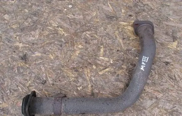 Mitsubishi Pajero Exhaust gas pipe 