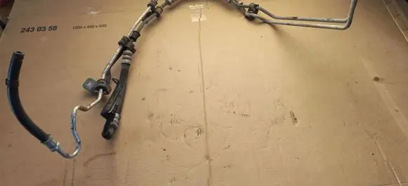 Ford Focus Power steering hose/pipe/line